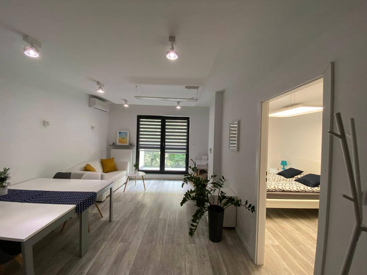 Apartament Dobry Dom Warszawa ภายนอก รูปภาพ