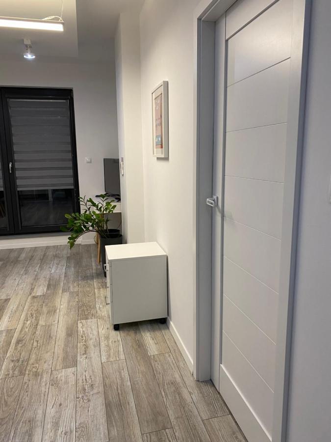 Apartament Dobry Dom Warszawa ภายนอก รูปภาพ